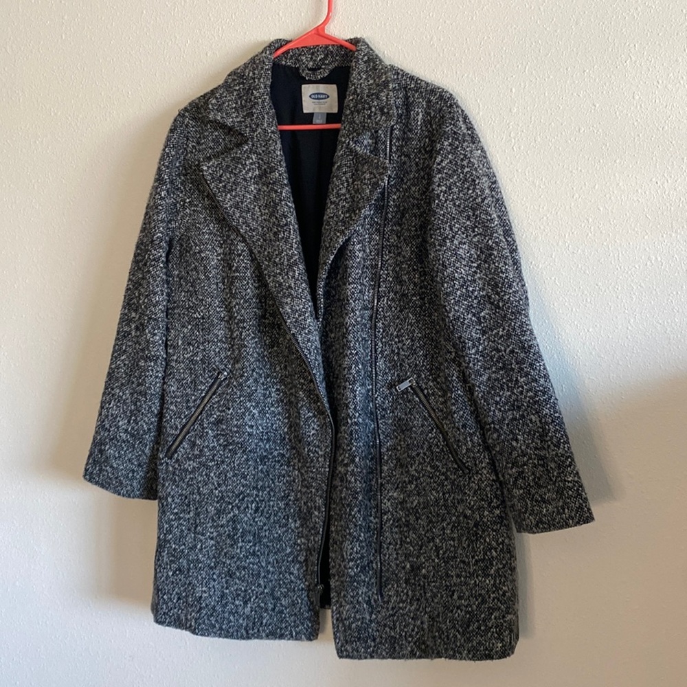 Old Navy black and white coat